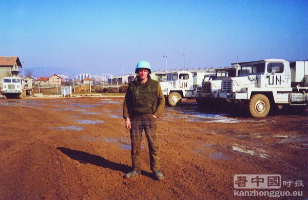 外籍兵团一等士兵马里乌什·诺瓦科斯基1993年在前南斯拉夫。 （© Centre documentaire Légion Etrangère/Magazine 