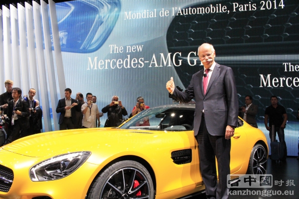 戴姆勒公司(Daimler AG)管理董事会主席迪特尔•蔡澈（Dieter Zetsche）在奔驰新闻发布会上。（摄影：林莲怡/看中国