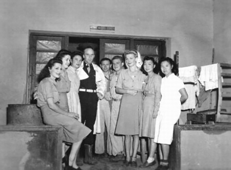 1943年云南寻甸14航空队的医护人员（网络图片）