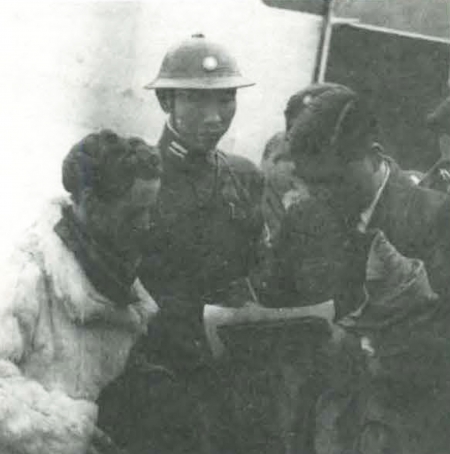 1938年11月，高士愚与施嘉德到达中国，过海关。