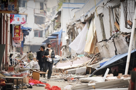 2008年汶川大地震中坍塌的楼房（AFP/Getty Images)
