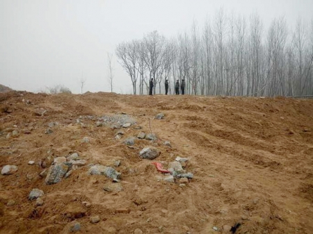 河南开封通许县毛泽东雕塑被夷为平地。（网络图片）