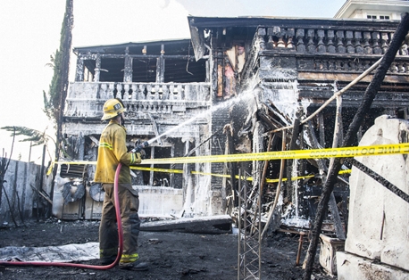 塞拉托的餐馆因为火灾 而毁于一旦。