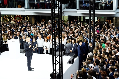 法国总统马克隆出席了开幕仪式并发表演讲。(AFP/Getty Images)
