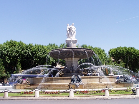 艾克斯市的圆亭喷泉（Rainbow0413/维基百科）