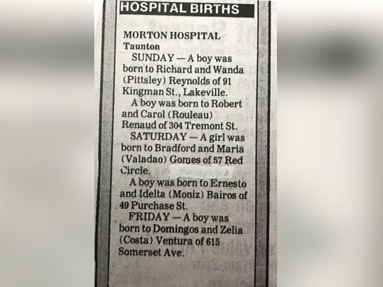 当年医院刊登的信息显示葛梅斯(Gomes)和拜罗斯(Bairos)出生于同一天(红框内)；