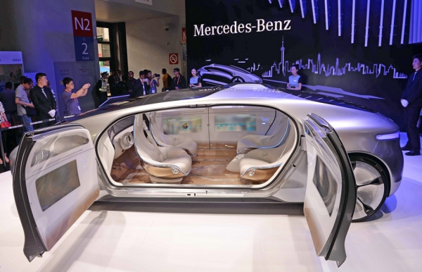 国际消费电子展上的奔驰A无人驾驶汽车（AFP/Getty Images)