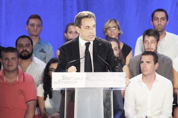 8月25日，萨科齐在Châteaurenard进行演讲。 (AFP/Getty Images)