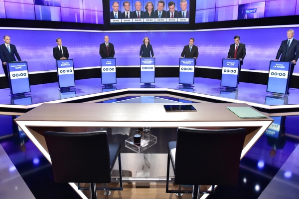 11月17日法国中右派党内初选前，七名候选人的最后一次电视辩论。（AFP/Getty Images）
