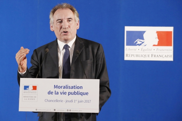 法国司法部长贝鲁推出《道德法案》。(AFP/Getty Images)