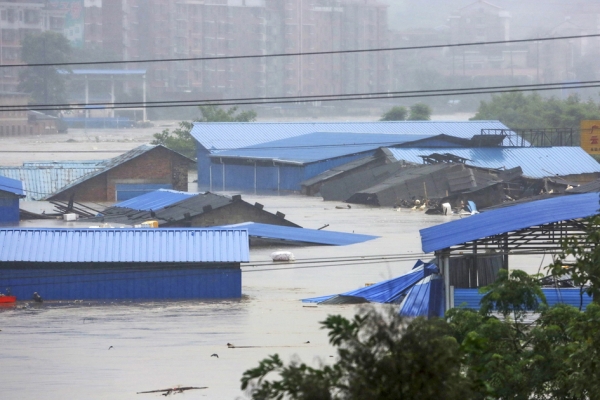 2017年7月2日，湖南省娄底市遭遇300年一遇大暴雨。(Getty Images)