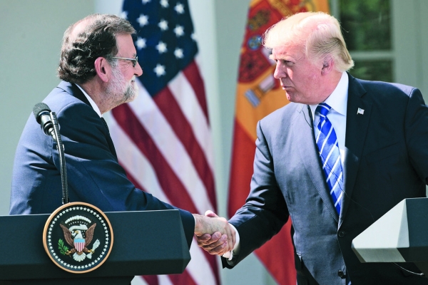 9月26日川普总统与西班牙首相举行联合新闻发布会。（Getty Images）