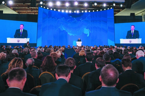 2018年3月1日，俄罗斯总统普京在莫斯科马涅什展览中心向联邦大会发表演说。（AFP/Getty Images）