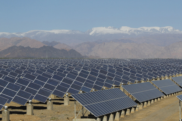中国生产的太阳能板(AFP/Getty Images)