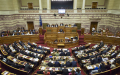 寻求救助                  希腊批准财政紧缩政策