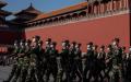 图为2020年5月19日警察在北京紫禁城巡逻。（图片来源： NICOLAS ASFOURI/AFP via Getty Images）