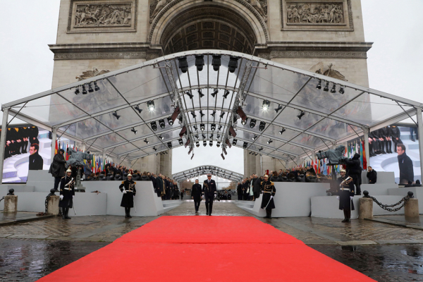 11月11日，在巴黎凯旋门举行的一战停战100周年的纪念活动。(AFP/Getty Images)