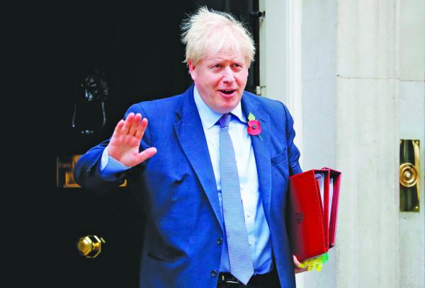 在大选提前议题上受挫的英国首相约翰逊逆转败局，让国会在29日晚间，以压倒性多数通过了大选提前决议案。(Getty Images)