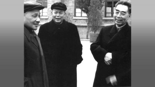 上世纪60年代至80年代末，邓小平（左）曾7次遭暗杀。（图片来源：公有领域）