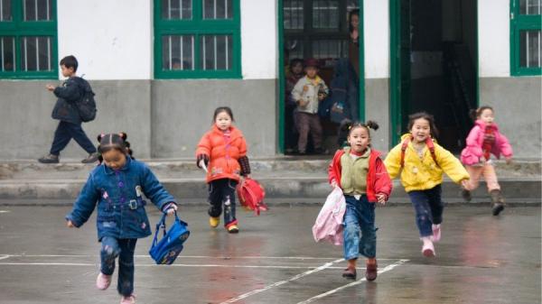 小学生放学（图片来源：Tim Graham/Getty Images）