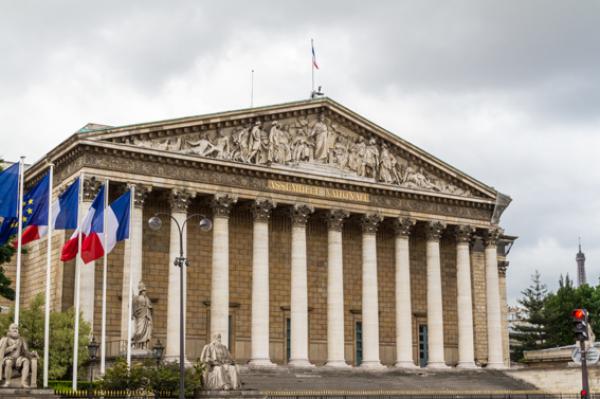 法国国民议会（123RF）