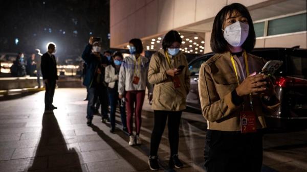 近日数十名央媒记者前往上海采访第5届进博会，但后来却返不了京，纷纷发帖求助。示意图。（图片来源：Kevin Frayer/Getty Images）