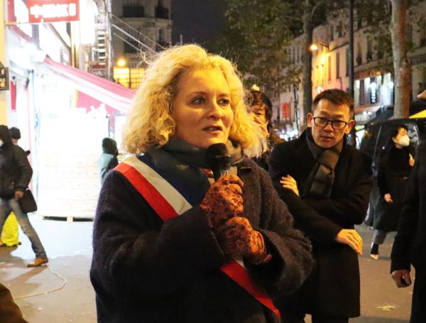 巴黎10区区长高德芭女士致辞。