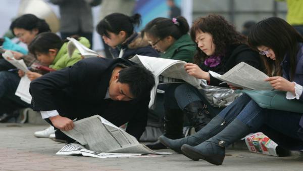 中国青年失业率高达19.6%，真实数字可能更高。（图片：Guang Niu/Getty Images）