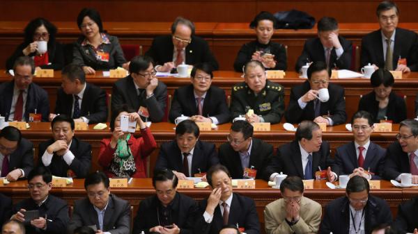 两会时，有些中管虎还在参加。   （图片来源:Getty Images）