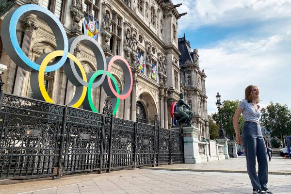 法国政府将向参与2024年巴黎奥运会的所有公务部门员工发放奥运特别奖金。（BEHROUZ MEHRI/AFP via Getty Images）