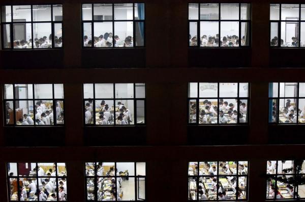 准备高考的学生   （图片来源：Getty Images)