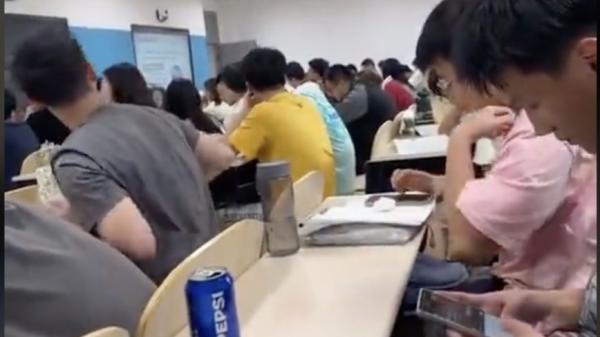 西安西北大学学生大骂共产主义。 （图片来源: 网络截图）