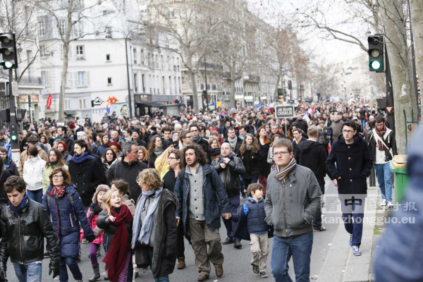 巴黎反恐大游行150万人 史无前例 (图组3) La plus grande manifestation enregistrée dans l'histoire de France (III)