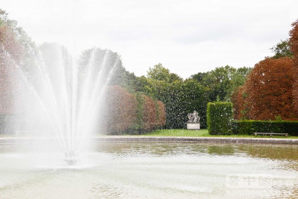 漫步香舒芒城堡花园 (Chateau de Champs-sur-Marne) 