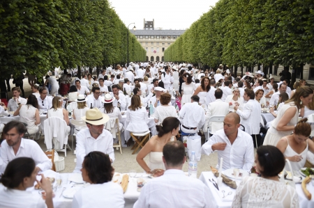 6月11日的白衣晚餐（Getty Images）