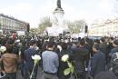 2017年4月2日，法国数千名华人来到巴黎共和国广场(Place de la République)为刘少尧举行悼念活动。(摄影:李牧/看中国)