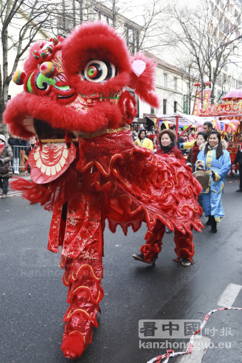 巴黎13区新年大游行(图组1)