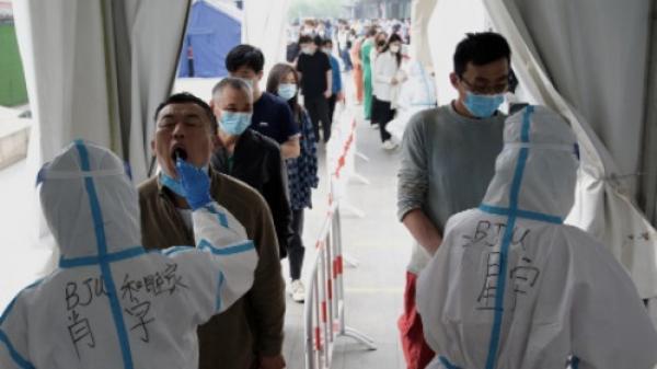 中国多地要求常态化核酸检测。（图片来源：Getty Images)