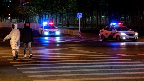 北京警车夜间巡逻。（图片来源：Getty Images）