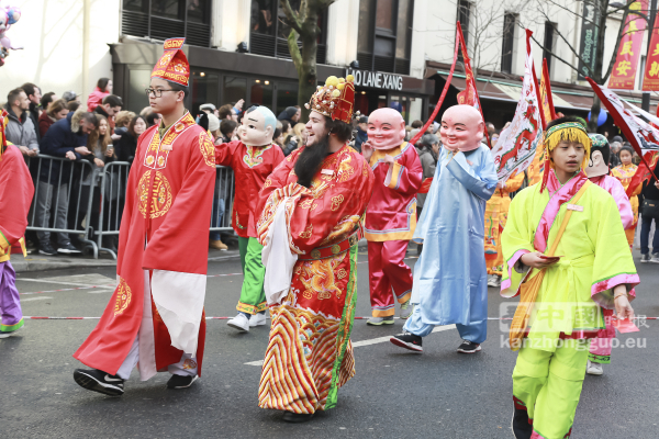 巴黎13区新年大游行(图组3)