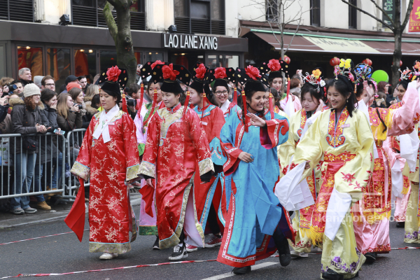 巴黎13区新年大游行(图组3)